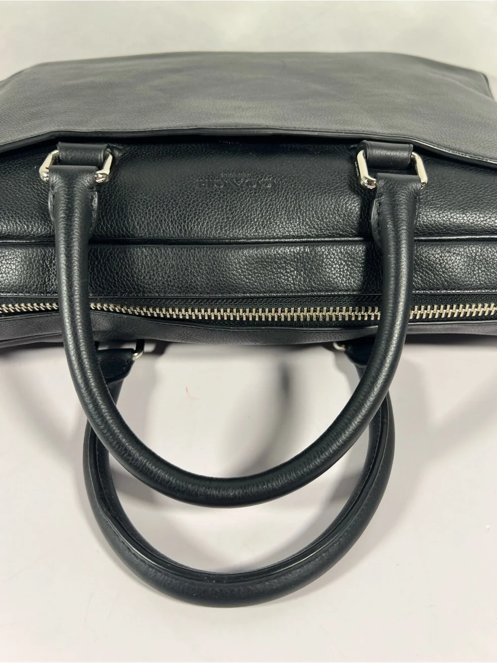 4099: NWT Coach Beckett Slim Brief Black Leather Laptop Bag Scratched Side
